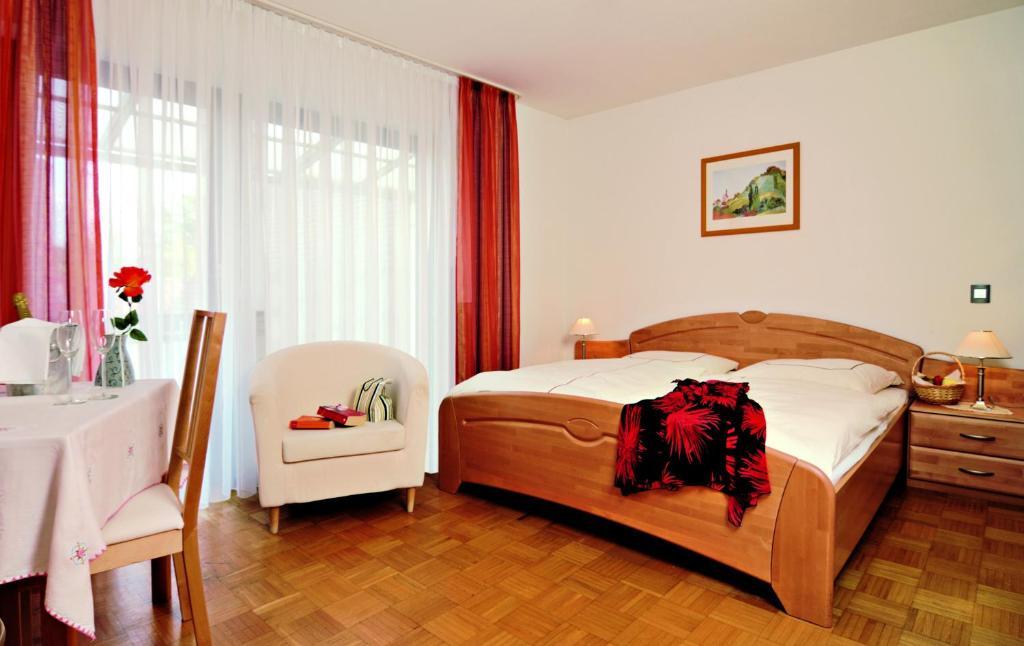 Gasthof Weisses Lamm Nuremberg Room photo